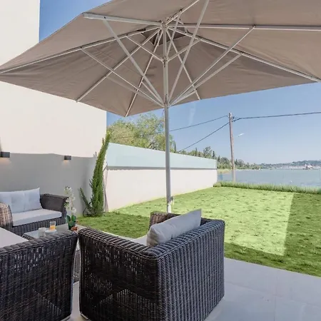 Swans Luxury Homes Apartament *